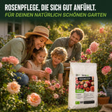 Eine lächelnde Familie pflegt rosa Rosen in ihrem Garten, im Vordergrund steht eine Tüte „TerraUno Rosenglück – Bio-Rosendünger“. Der deutsche Text wirbt für die natürliche Pflege von Rosen für einen schönen Garten.