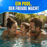 Eine lächelnde Frau, ein Mann und ein junges Mädchen genießen ein Bad. Über ihnen steht in fetter deutscher Schrift: Ein Pool, der Freude macht - dank TerraUno Anti-Grün-Set zur effektiven Algenbekämpfung.